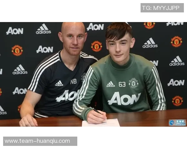 曼联新星哈迪签奖学金合同17岁后将转为职业合同